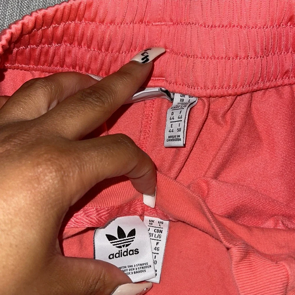 Adidas two piece short set - Picture 2 of 6